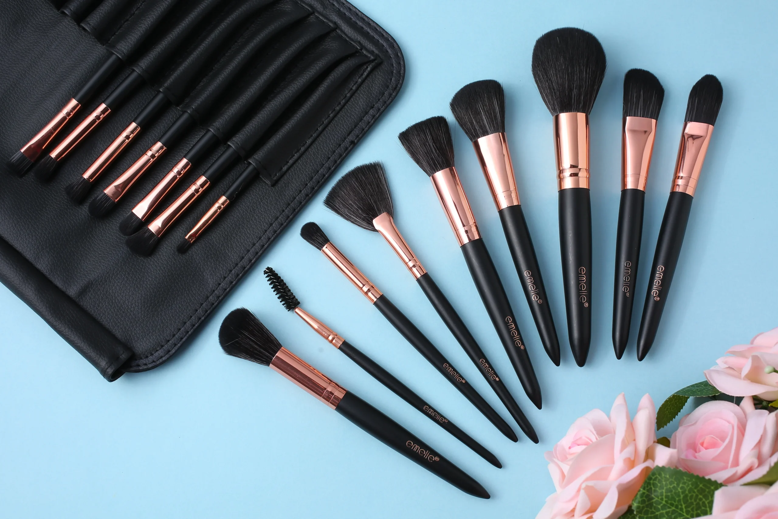 Emelie 16 Pcs Makeup Brush Set - Image 2