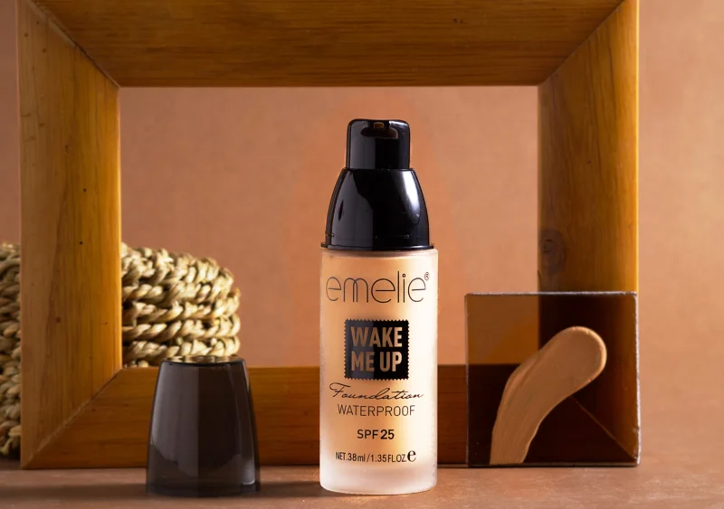 Emelie Wake Me Up Foundation - Image 3